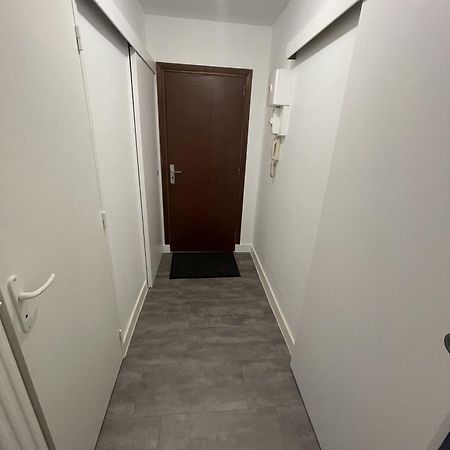 Logement Neuf A Proximite Du Centre Ville Avec Parking Limoges Exterior photo